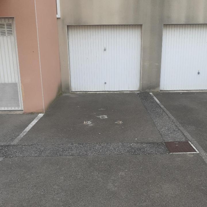 T2 Clim Avec Terrasse Et Place De Parking Privative Balaruc-les-Bains Luaran gambar