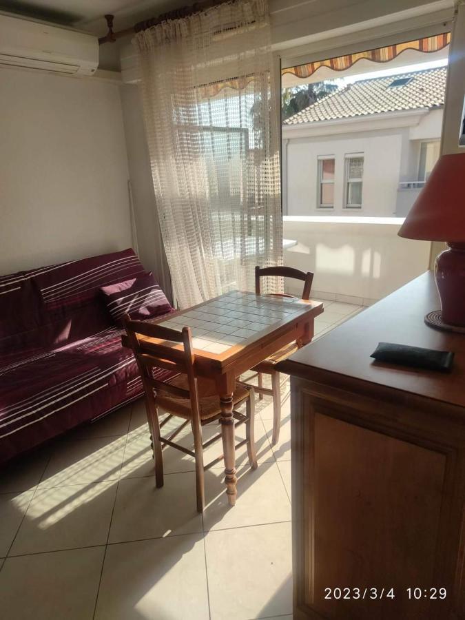 T2 Clim Avec Terrasse Et Place De Parking Privative Balaruc-les-Bains Luaran gambar